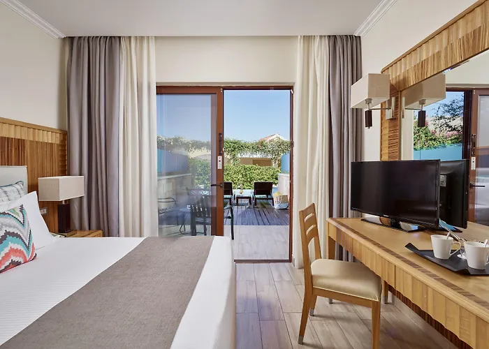 Lindos Imperial & (adults Only) מלון קיוטארי